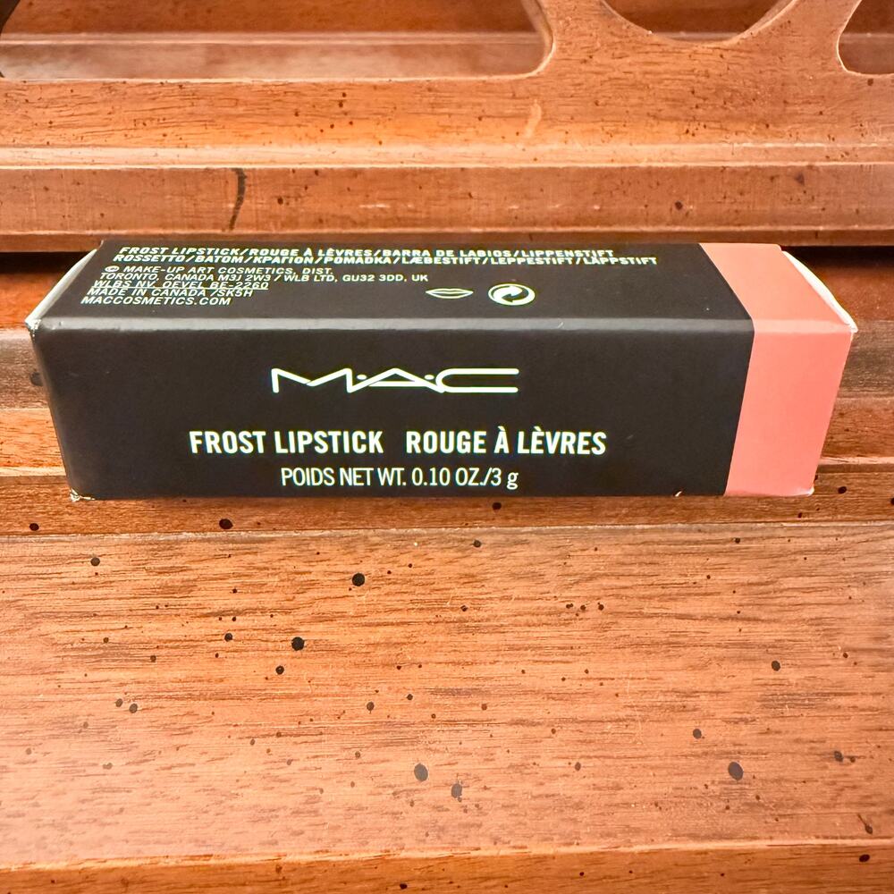 MAC Frost Lipstick 302 Angel, Full Size 0.1 oz, New in Box